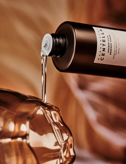 Skin1004 Madagascar Centella Probio-Cica Essence Toner 210 ML😍